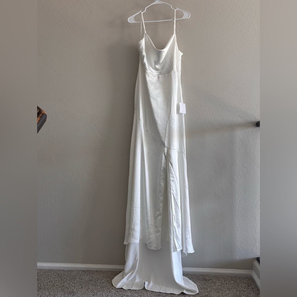 Lulus Wedding dress size XL Allure ivory satin Backless Cowl Neck. - Picture 5 of 16